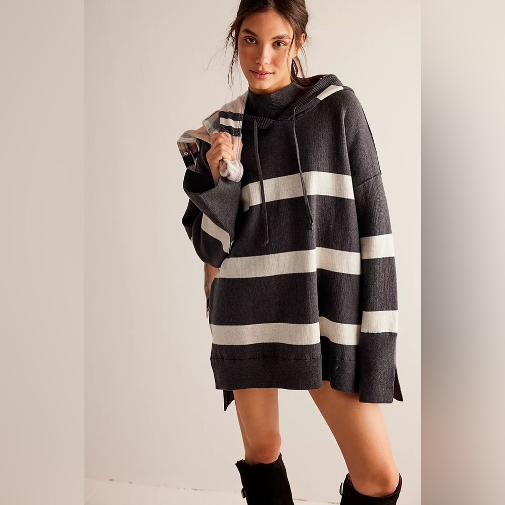 We The Free Street Hoodie Size XS NWT